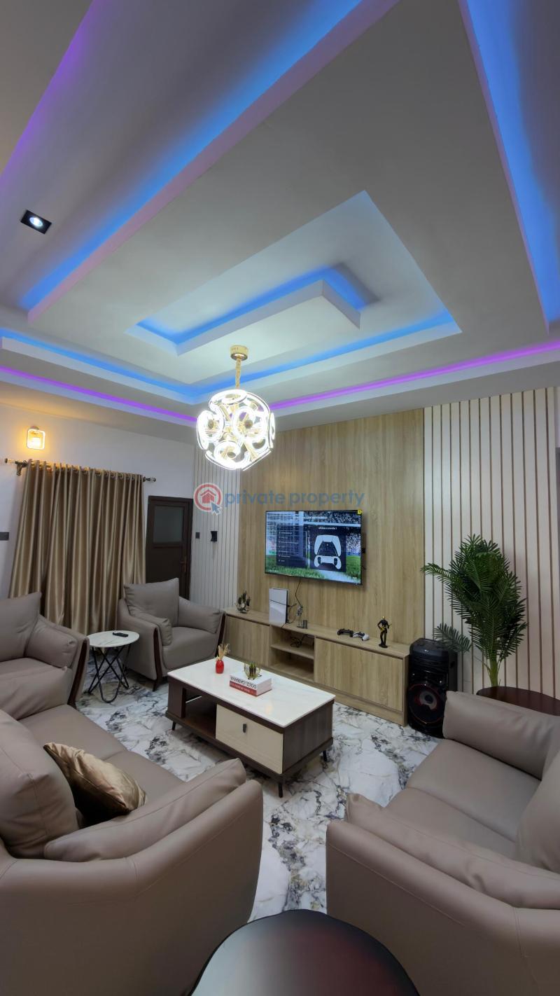 Flat & Apartment Short let Elebu Oluyole , Ibadan Ibadan Oyo - 0