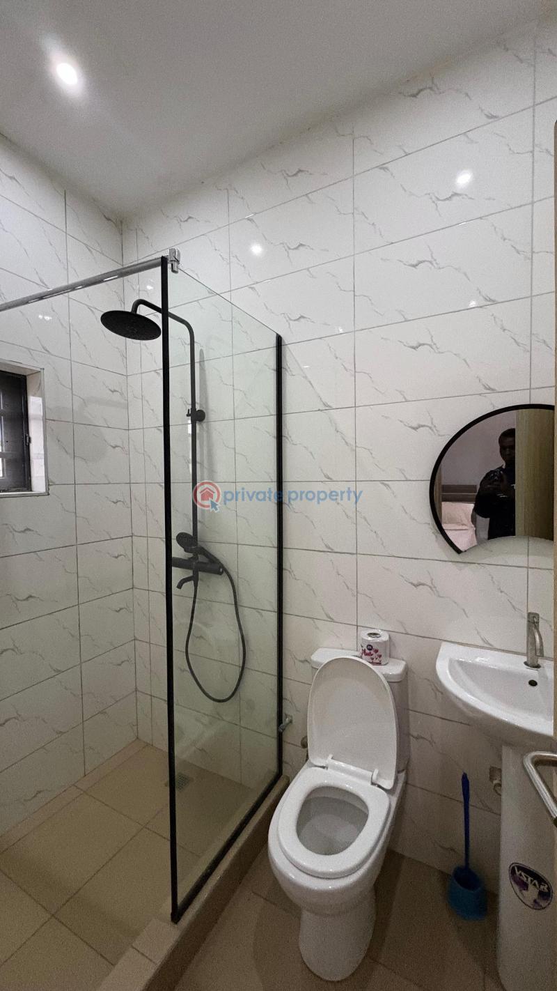 Flat & Apartment Short let Abayomi Estate Iworoad , Ibadan Ibadan Oyo - 8
