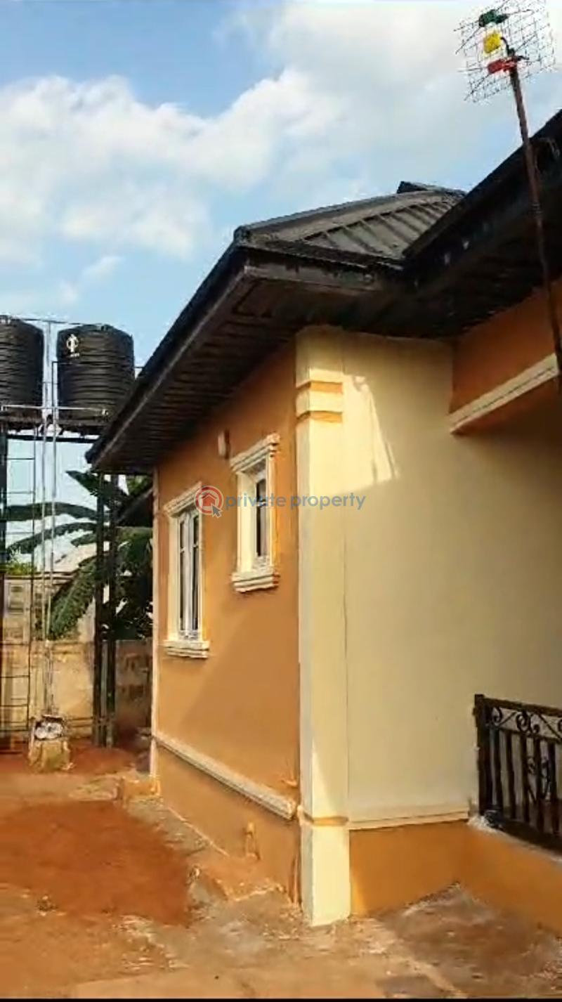 Block Of Flats For Sale Evbuomama Market Junction, Benin City, Edo State. Benin Edo - 2