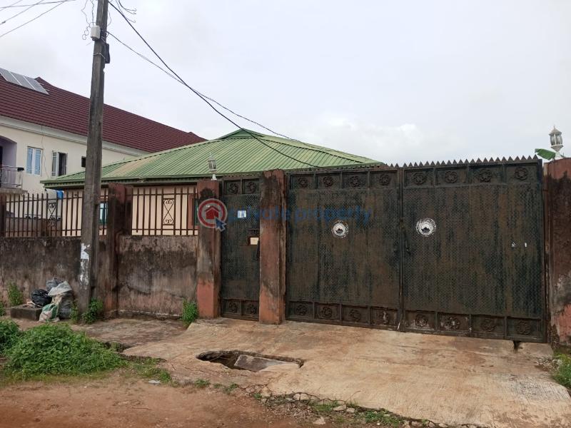 3 bedroom Detached Bungalow For Sale Foursquare Area, Erunwen Ikorodu Lagos - 3