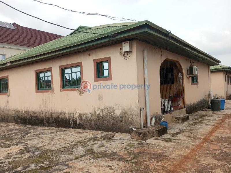 3 bedroom Detached Bungalow For Sale Foursquare Area, Erunwen Ikorodu Lagos - 4