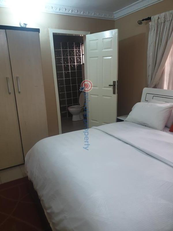1 bedroom Self Contain Short let Aishar Court. Block E. Shonibare Estate Ikeja GRA Lagos - 10
