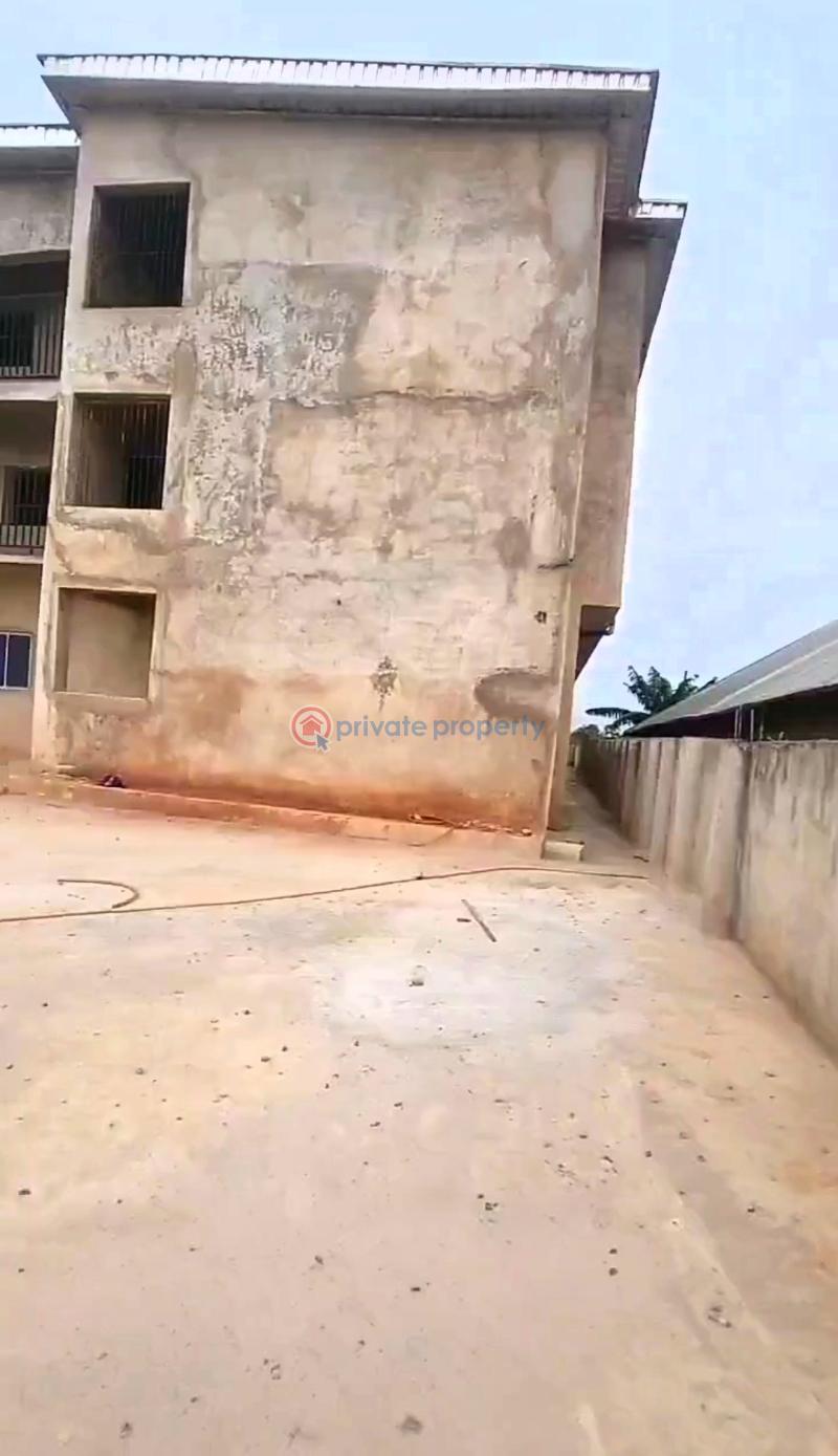Mall/Complex/Plaza For Sale Peanut Road, Off Sapele Road, Benin City. Benin Edo - 2