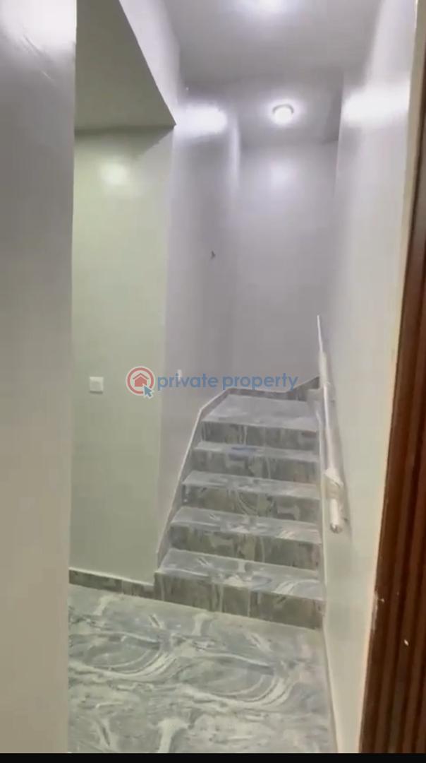 2units of 2 bedroom apartment with large bq - 12 2 bedroom House For Sale Babalola Gardens Off Admiralty Road, Freedom Way, Lekki Phase 1 Lagos - 12