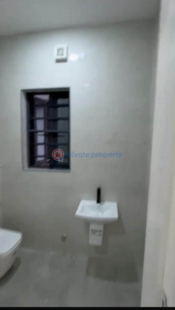 2units of 2 bedroom apartment with large bq - 7 2 bedroom House For Sale Babalola Gardens Off Admiralty Road, Freedom Way, Lekki Phase 1 Lagos - 7
