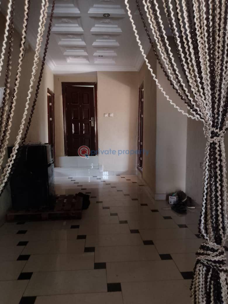 3 bedroom Flat & Apartment For Sale Harmony Estate Elebu Oluyole Extension Akala Express Ibadan Oyo - 7