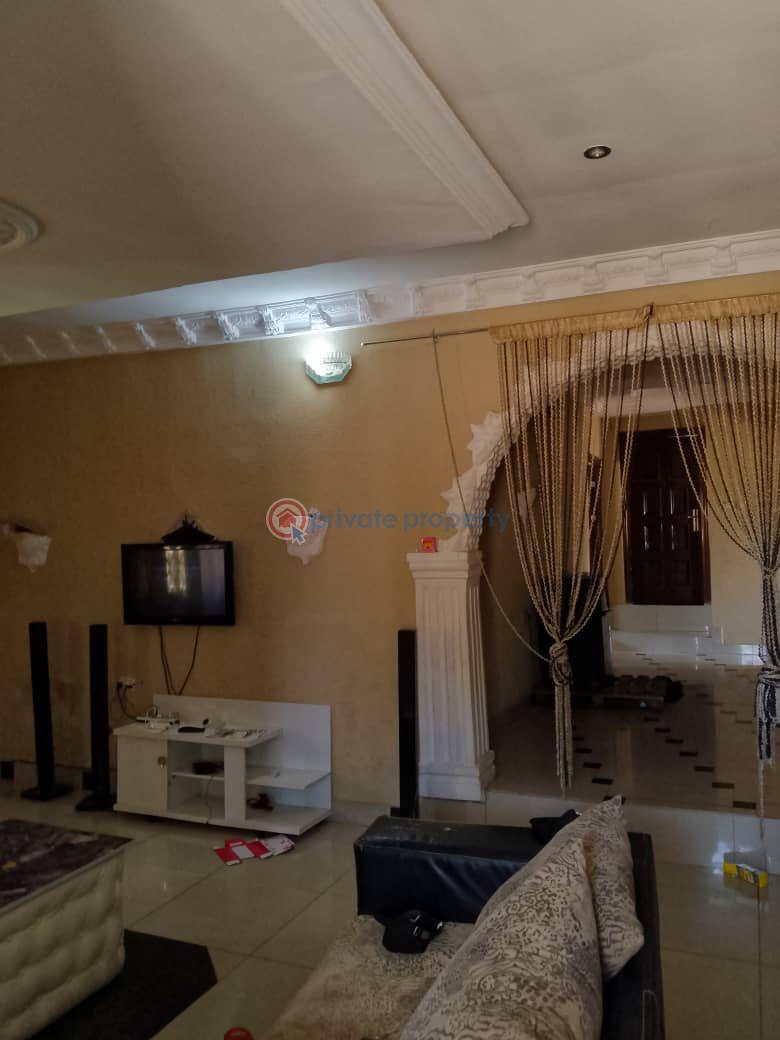 3 bedroom Flat & Apartment For Sale Harmony Estate Elebu Oluyole Extension Akala Express Ibadan Oyo - 6
