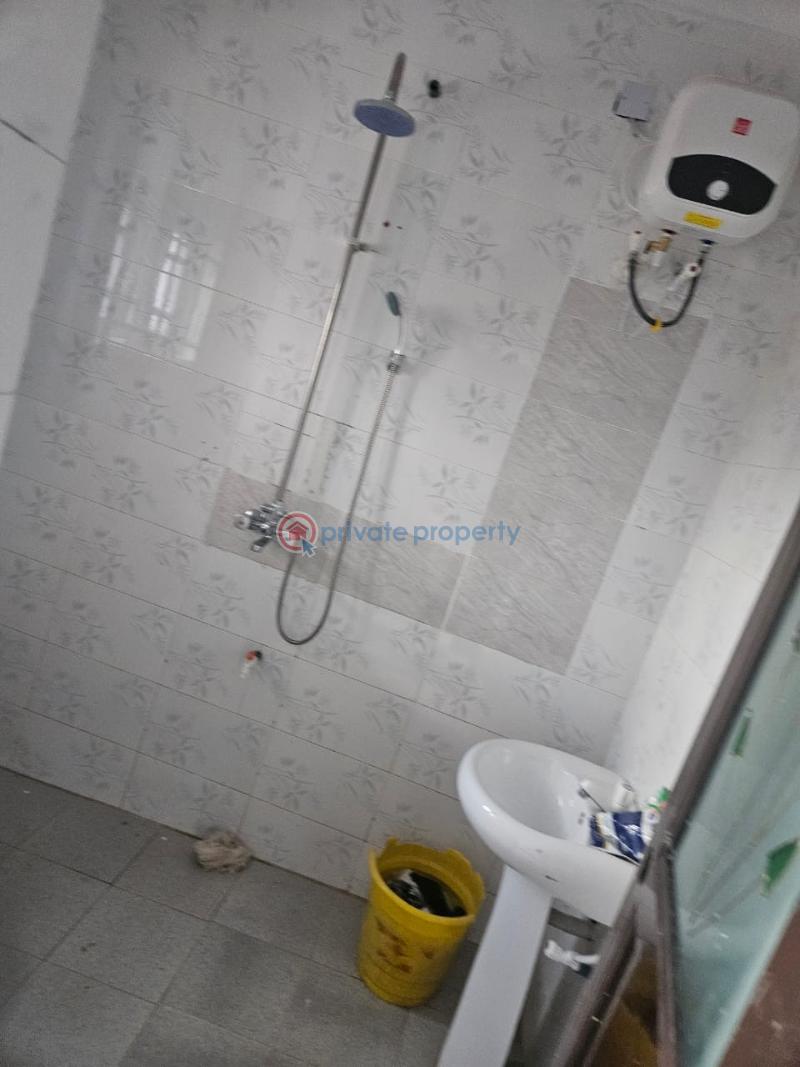 2 bedroom Block Of Flats For Rent Odeku Estate About 5minute To Junction Akala Express Ibadan Oyo - 3