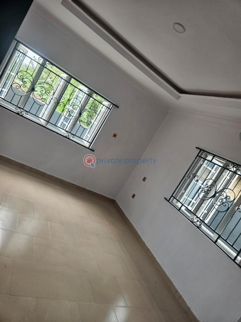 2 bedroom Block Of Flats For Rent Odeku Estate About 5minute To Junction Akala Express Ibadan Oyo - 0