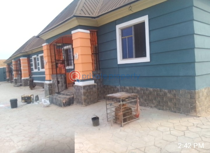 3 bedroom Mini Flat For Sale Iguadolor Off Siluko Road Benin City, Edo State Edo  - 1