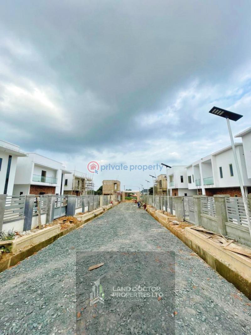 4 bedroom Detached Duplex For Sale Airport Road, Emene Enugu. Enugu Suburb Enugu Area  - 0