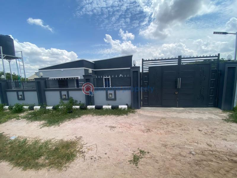 3 bedroom Block Of Flats For Sale Mologede Oke Mosan Abeokuta Ogun - 1