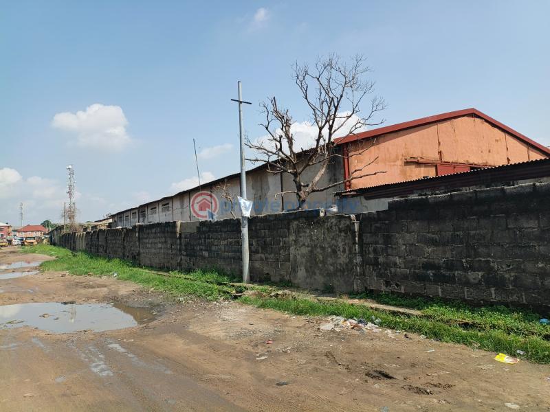 Warehouse For Sale Off Old Ojo Road, Pako Bus Stop, Agboju, Amuwo Odofin, Lagos. Agboju Amuwo Odofin Lagos - 2