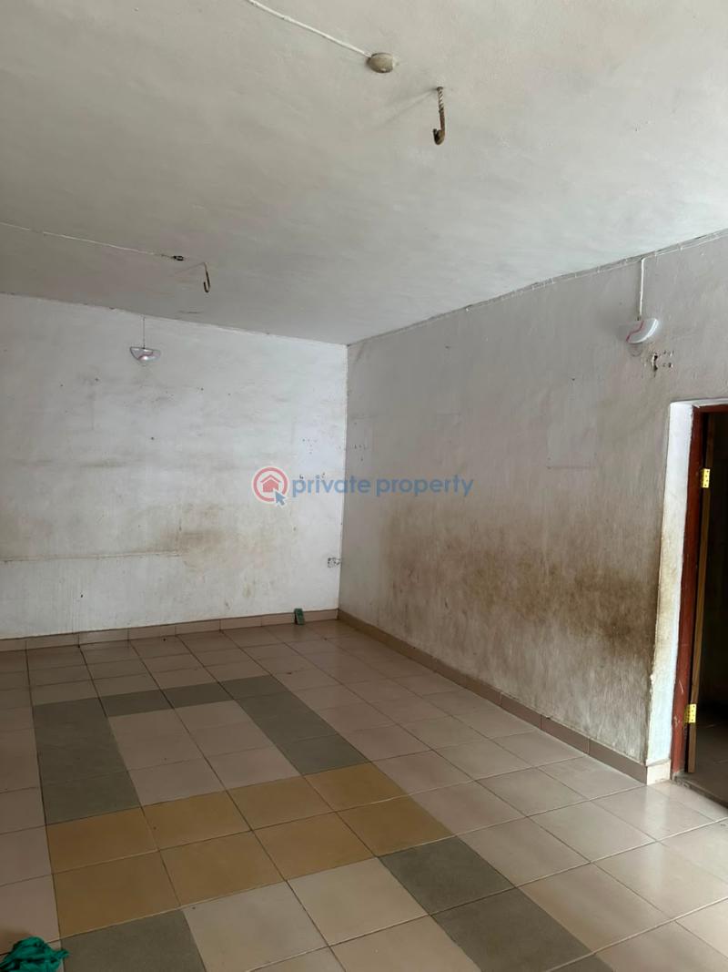 3 bedroom Flat & Apartment For Rent Akowonjo Alimosho Lagos - 8