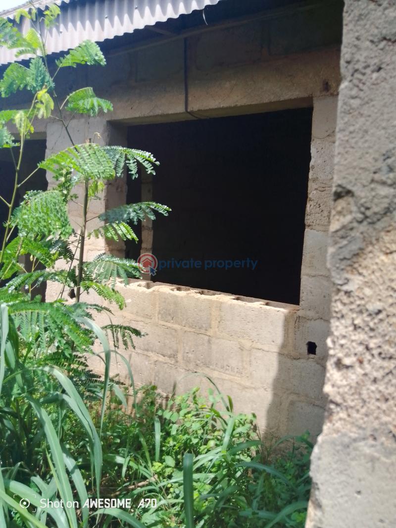 3 bedroom Bungalow For Sale Omoleye Town, Abekoko Ifo Ogun - 4