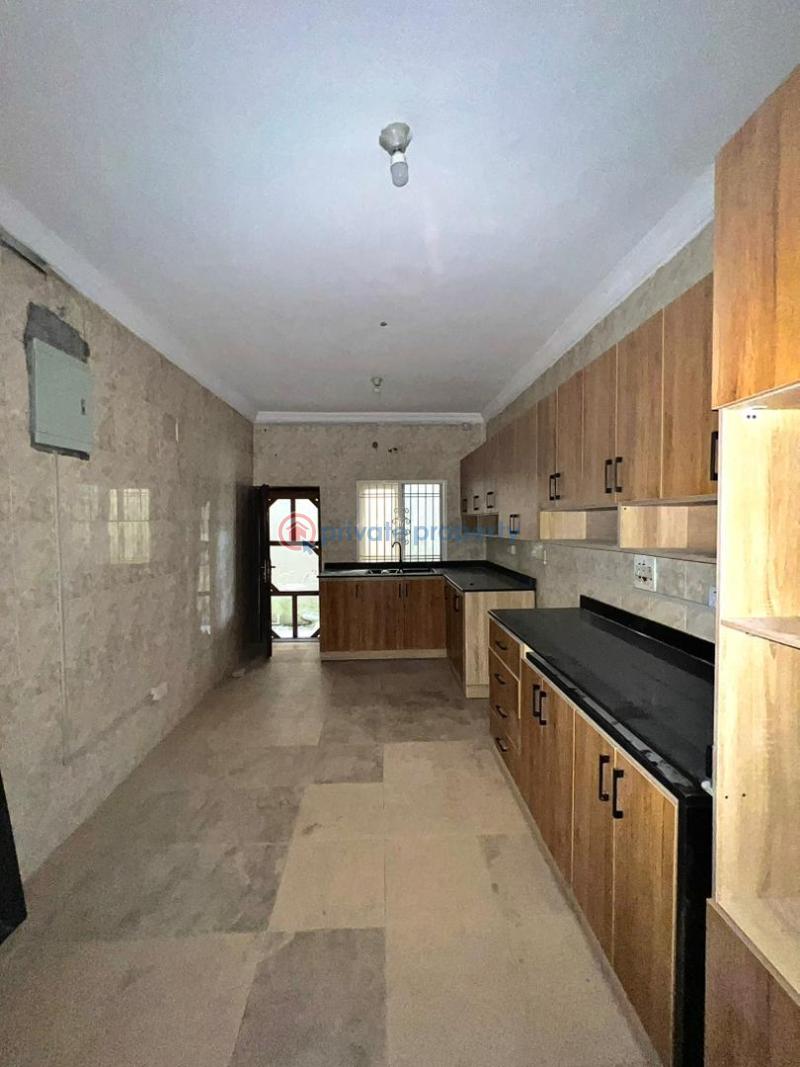 3 bed terrace + bq • - 11 3 bedroom Terrace For Rent Lekki Phase 1 Lagos - 11