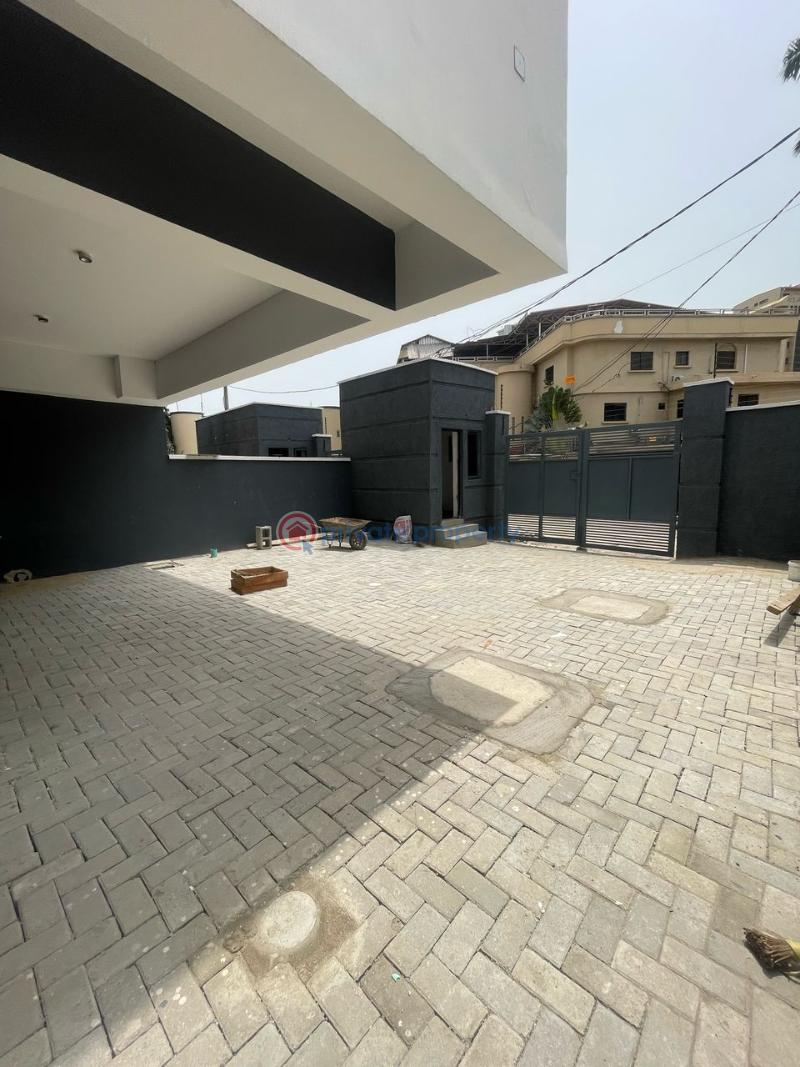 3 bedroom Terraced Duplex For Rent Victoria Island Lagos - 2