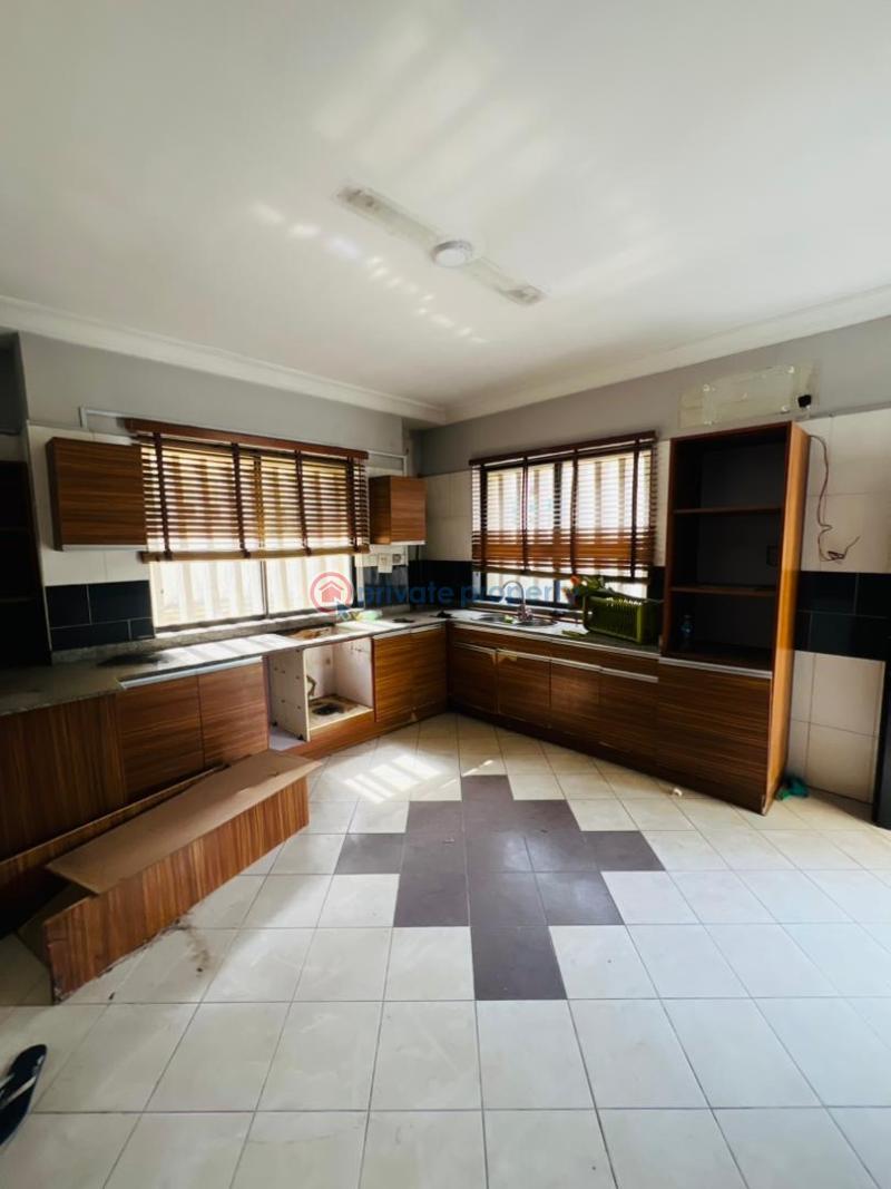 3 bedroom Block Of Flats For Rent Lekki Phase 1 Lagos - 6
