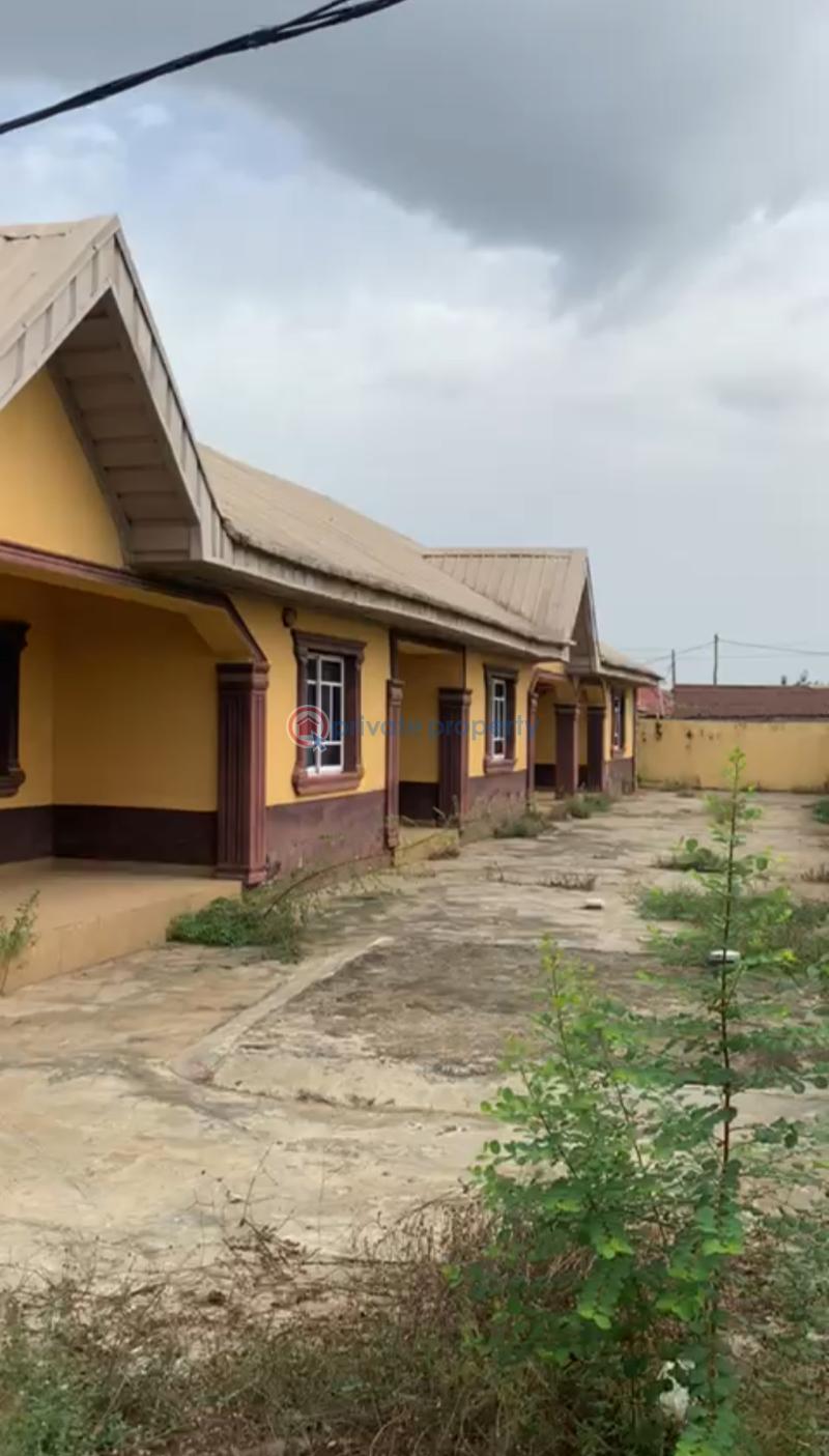 3 bedroom Block Of Flats For Sale Mowe Obafemi Owode Ogun - 1