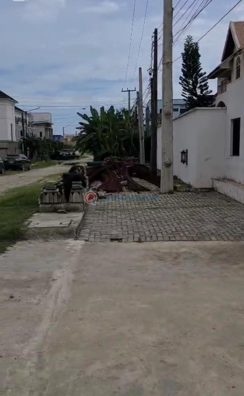 3 bedroom Block Of Flats For Sale Alpha Beach Road Lekki Expressway Lagos - 2