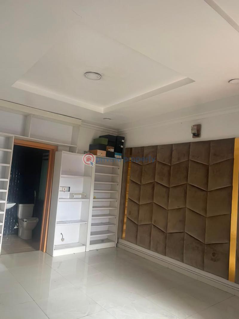 3 bedroom Flat & Apartment For Sale Ibeshe Ikorodu Lagos - 3