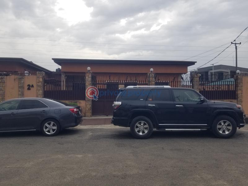 5 bedroom Detached Bungalow For Sale Williams Estate Off Census Rd By Fountain School Surulere Lagos - 3