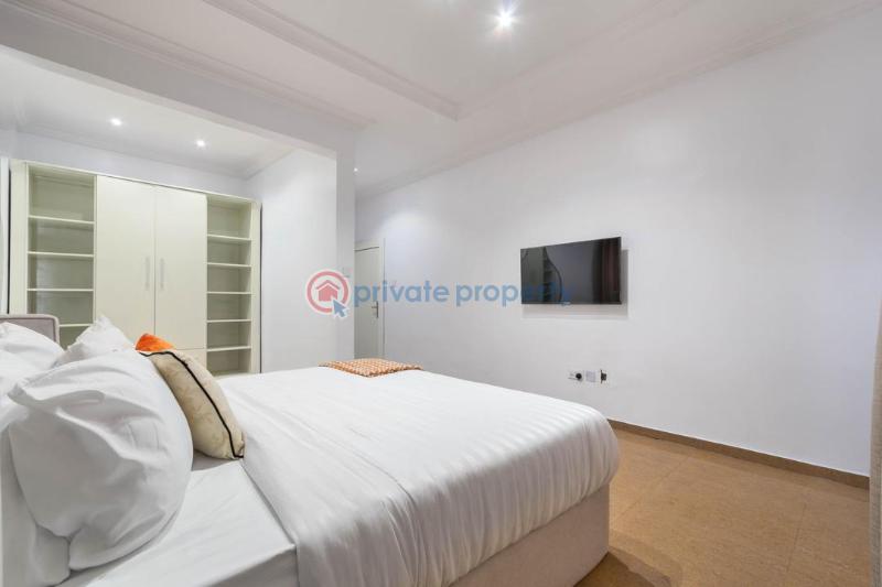 3 bedroom apartment - 9 3 bedroom Block Of Flats Short let Lekki Phase 1 Lagos - 9