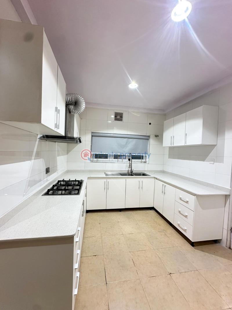 3 bedroom Block Of Flats For Sale Oniru Victoria Island Lagos - 3