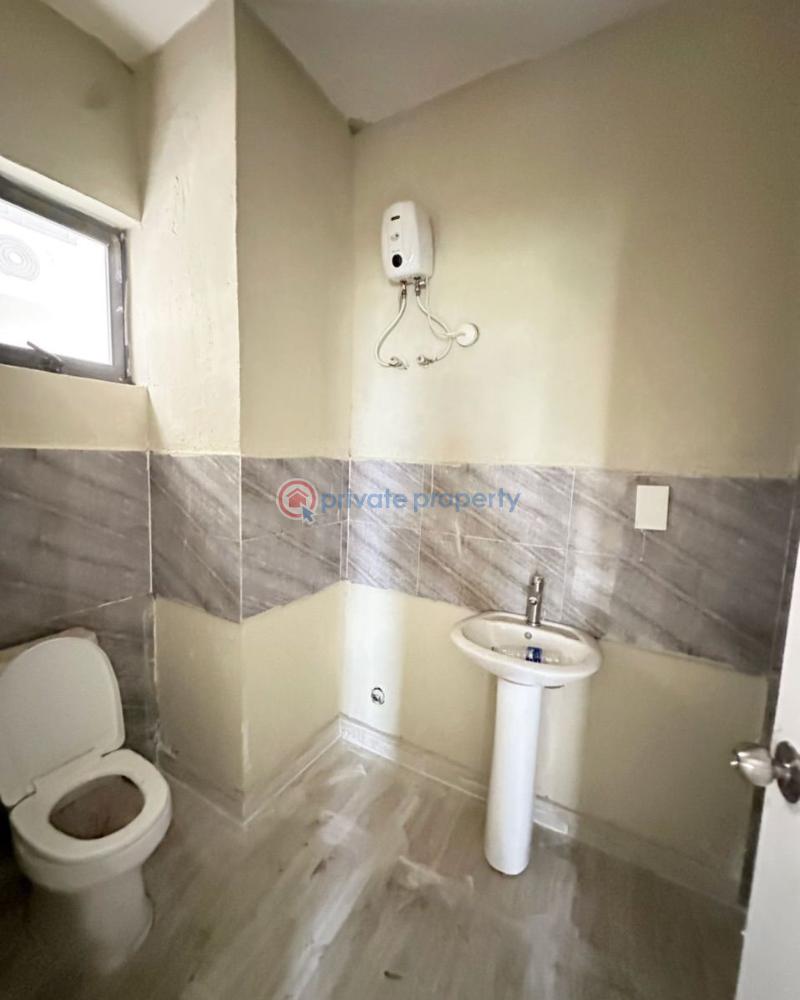 3 bedroom Flat & Apartment For Sale Surulere Lagos - 1