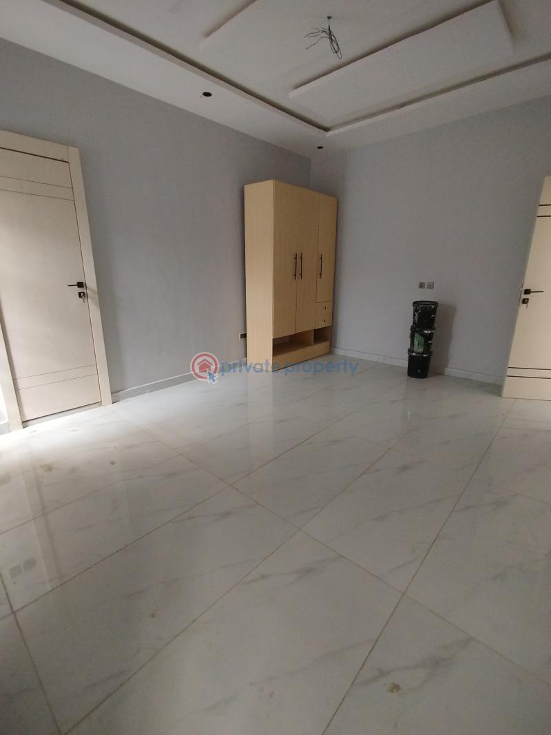 3 bedroom Block Of Flats For Sale Mende Maryland Lagos - 16