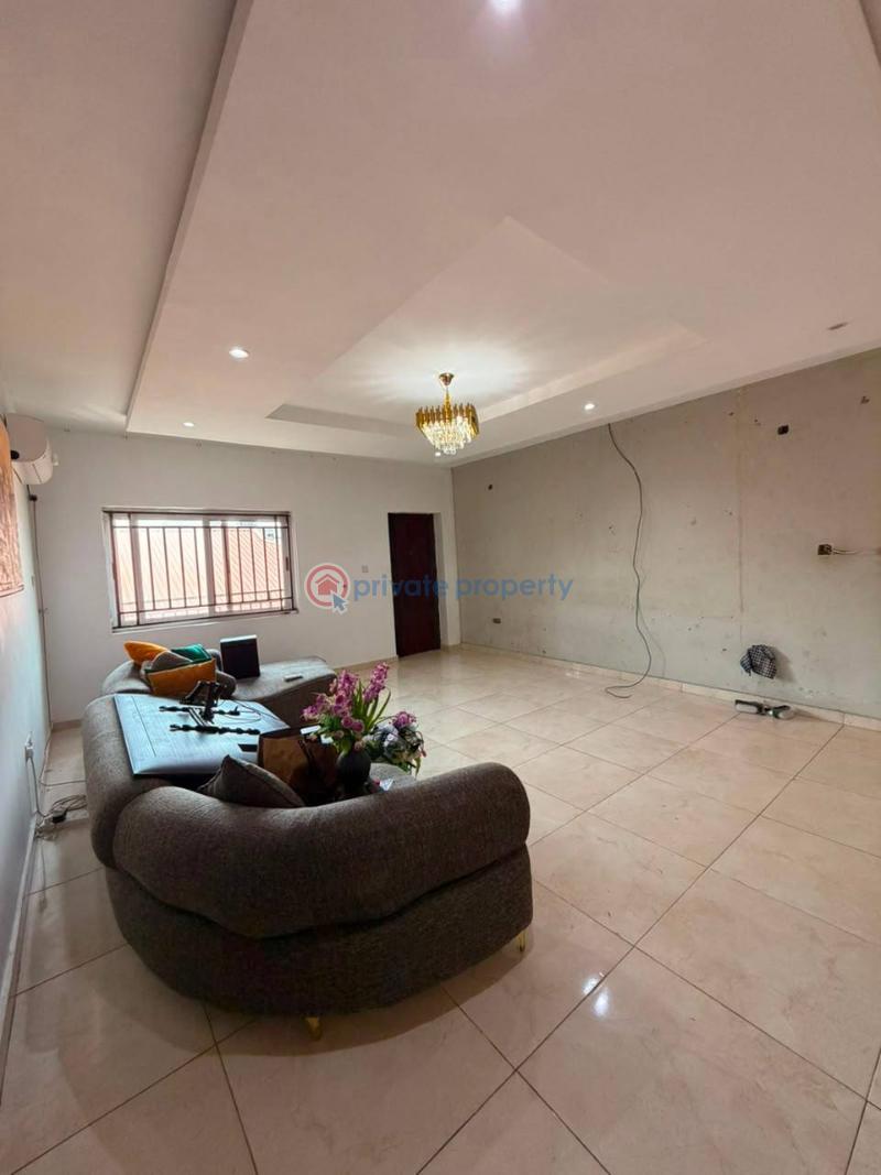 3 bedroom Block Of Flats For Rent Ologolo Lekki Lagos - 0