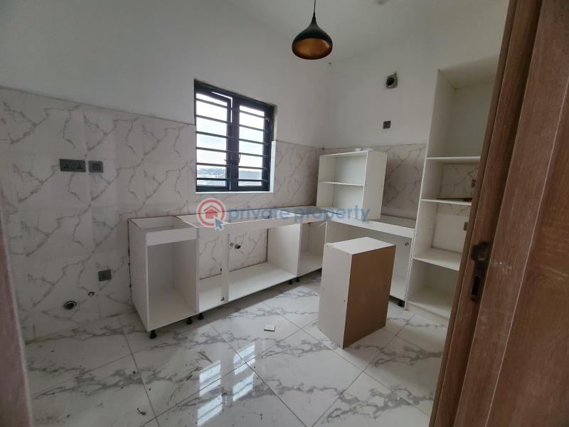 3 bedroom Block Of Flats For Sale Chevron Lekki Lagos - 2