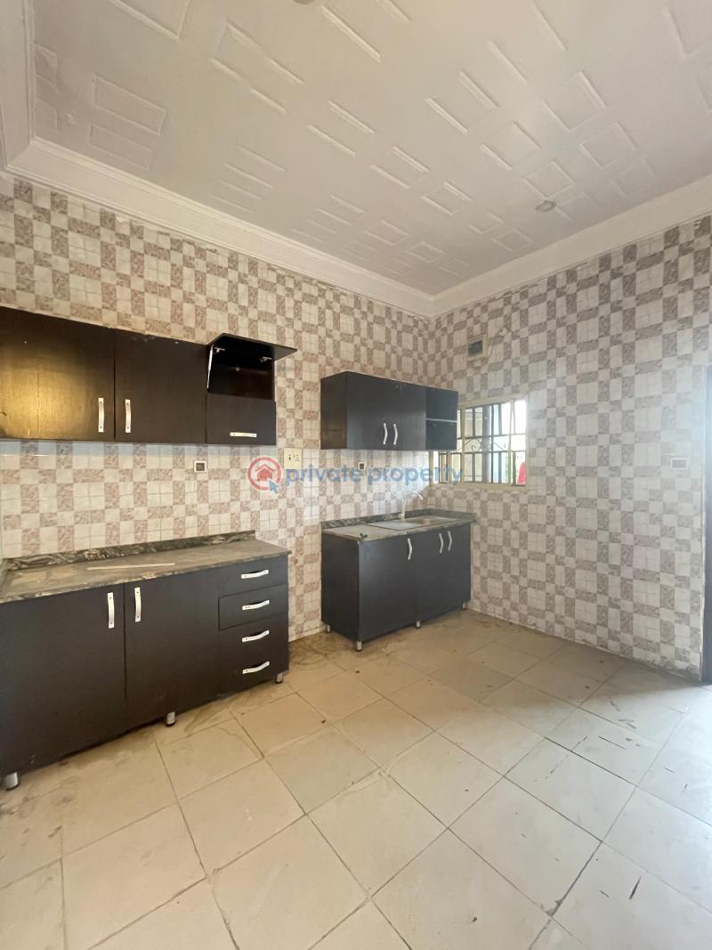 3 bedroom Block Of Flats For Sale Mobil Road Ajah Ajah Lagos - 12