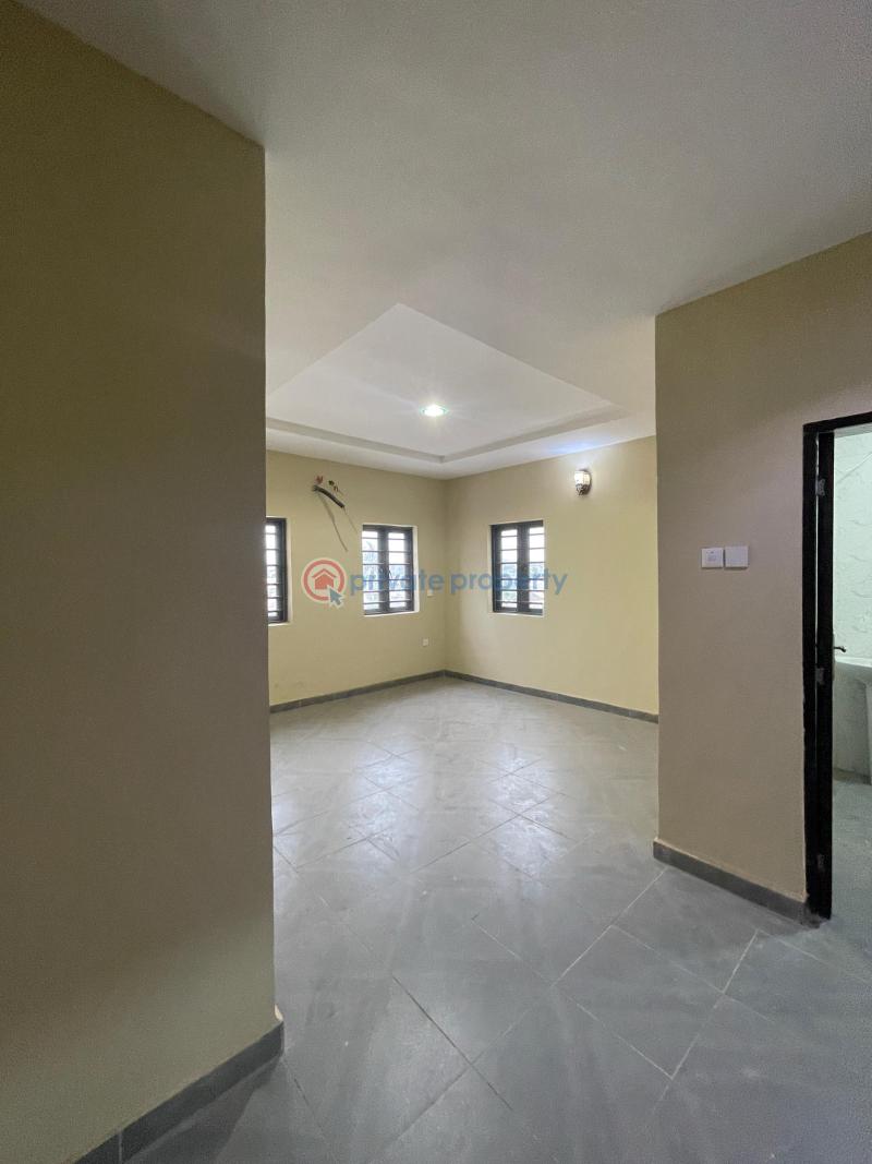 House For Rent 1location: Adeyi Avenue, Awolowo Old Bodija Bodija Ibadan Oyo - 1
