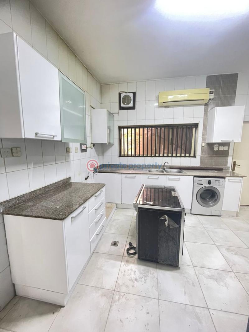 3 bedroom Flat & Apartment For Rent Lekki Phase 1 Lagos - 10