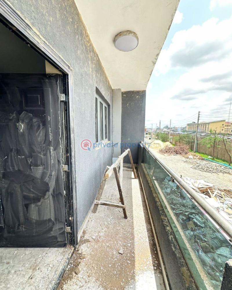 3 bedroom Flat & Apartment For Sale Surulere Lagos - 2
