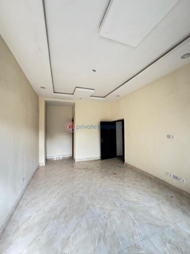 3 bedroom Flat & Apartment For Sale Yaba Lagos - 7