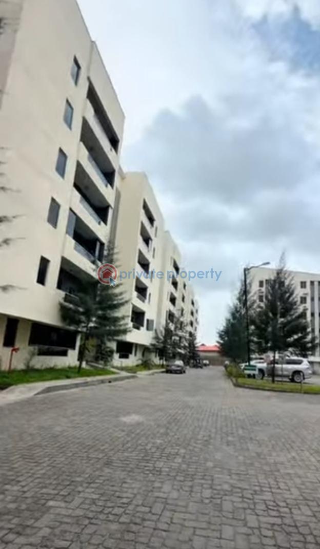 3 bedroom Flat & Apartment For Sale Megamound Estate Off Ogunlana Drive Ogunlana Surulere Lagos - 1