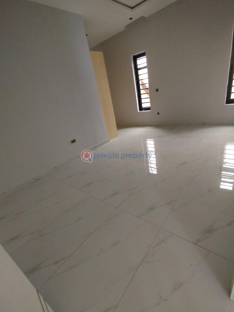 3 bedroom Block Of Flats For Sale Mende Maryland Lagos - 2