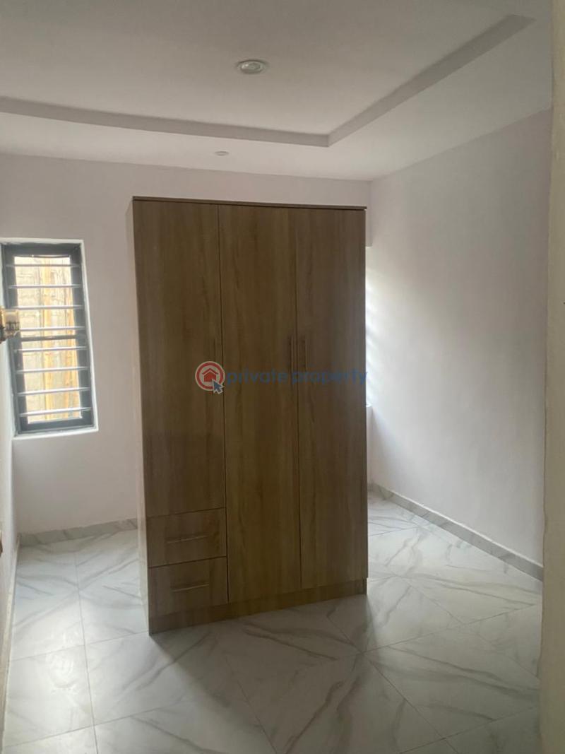 2 bedroom apartment - 8 2 bedroom Block Of Flats For Rent Olowora Magodo Kosofe/Ikosi Lagos - 8