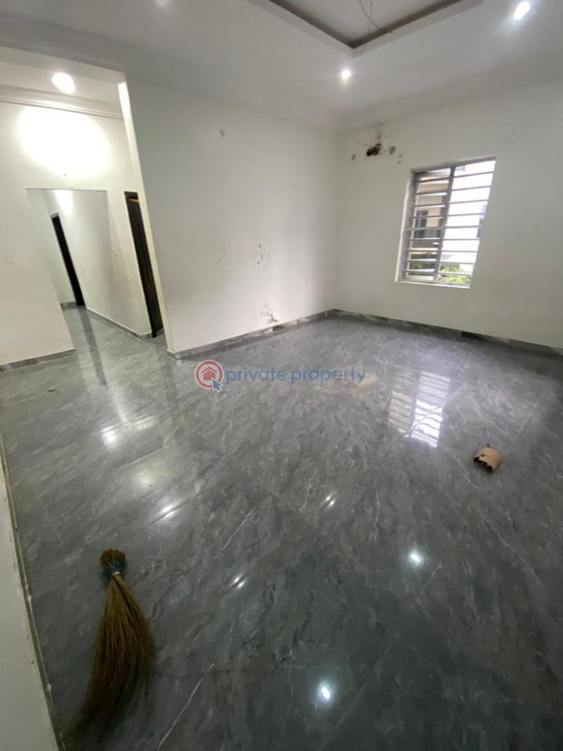 3 bedroom Flat & Apartment For Rent Ikate Lekki Lagos - 0