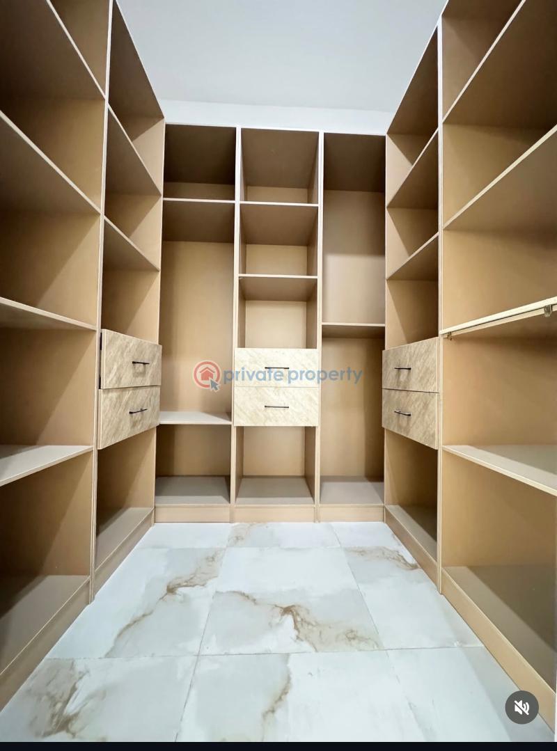 3 bedroom Block Of Flats For Sale Yaba Lagos - 5