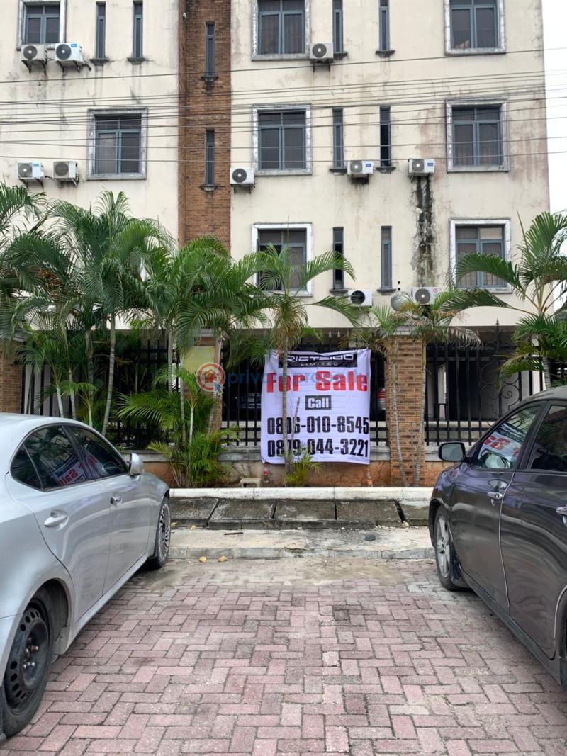 3 bedroom Flat & Apartment For Sale Oba Amusa Estate Agungi Lekki Lagos - 0