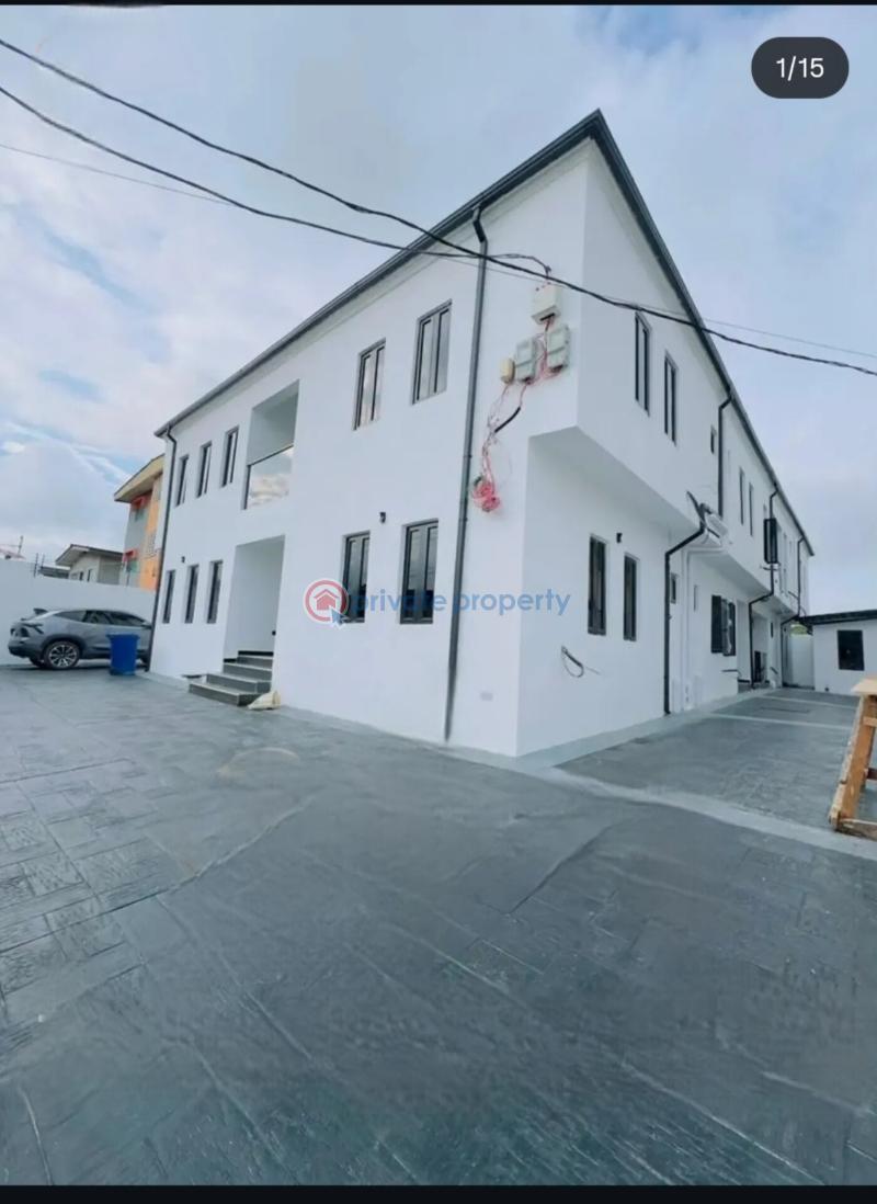 3 bedroom Block Of Flats For Sale Gbagada Phase 1 Lagos - 0