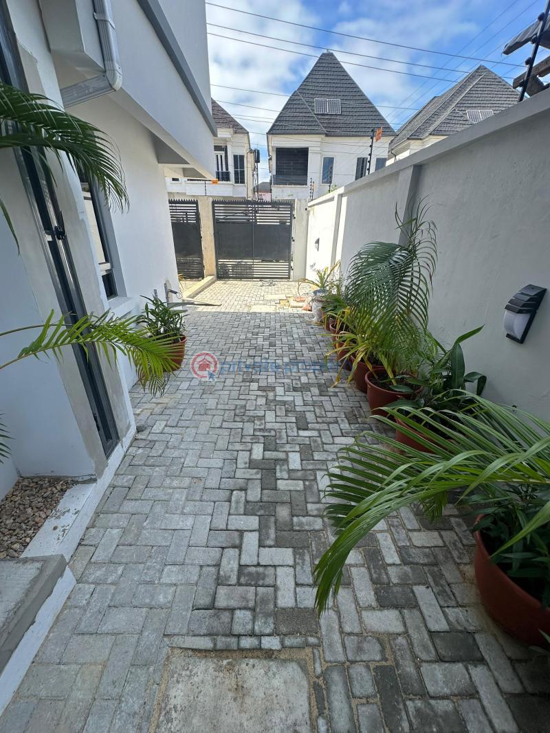 3 bedroom Block Of Flats For Rent Lekki Lagos - 14