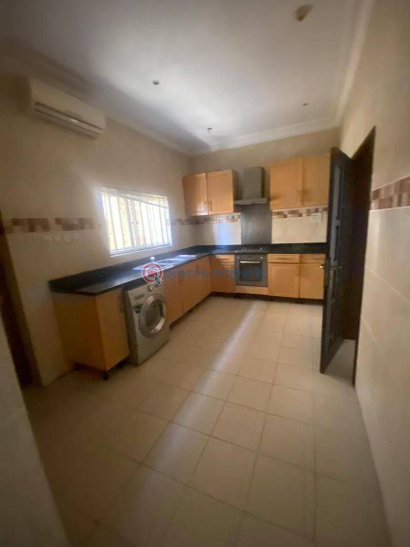 3 bedroom Flat & Apartment For Rent Lekki Phase 1 Lagos - 4