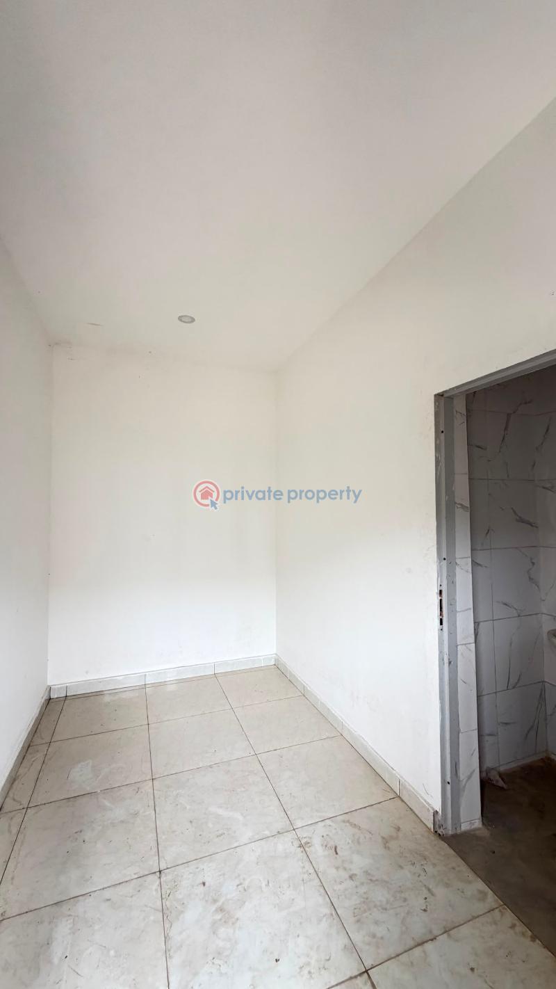 3 bedroom Block Of Flats For Sale Apo Dutse Apo Abuja Phase 2  - 4