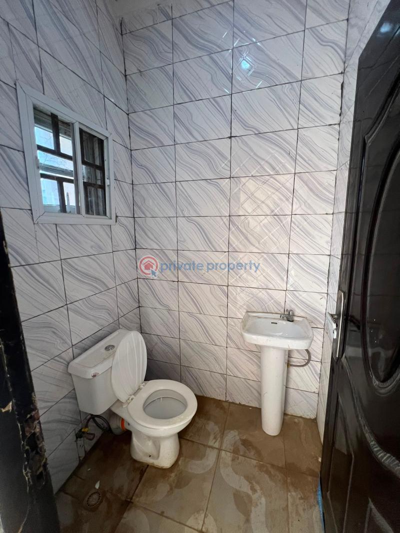 3 bedroom Block Of Flats For Rent Behind Aso Radio Katampe Main Abuja Phase 2  - 3