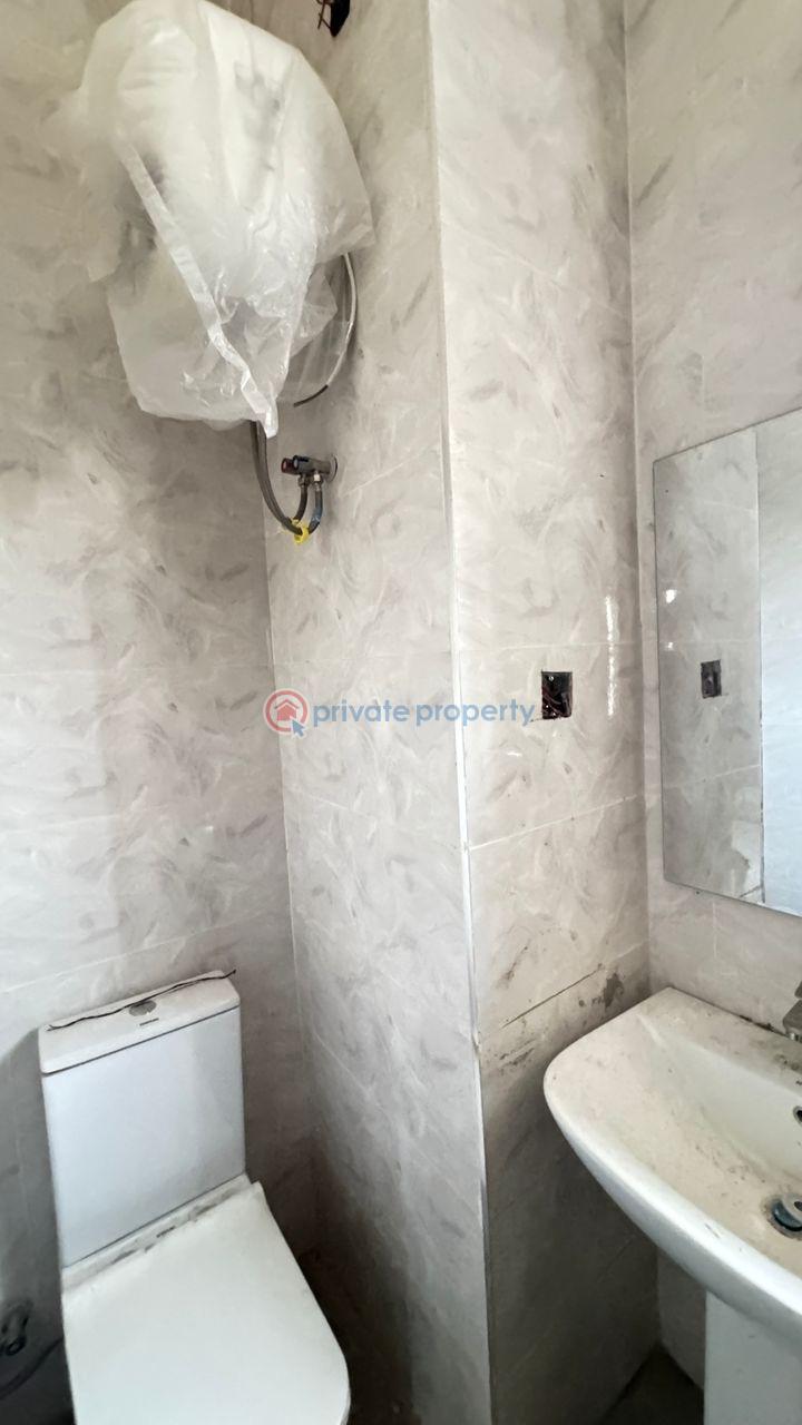 3 bedroom House For Sale Wuye Abuja Phase 2  - 6