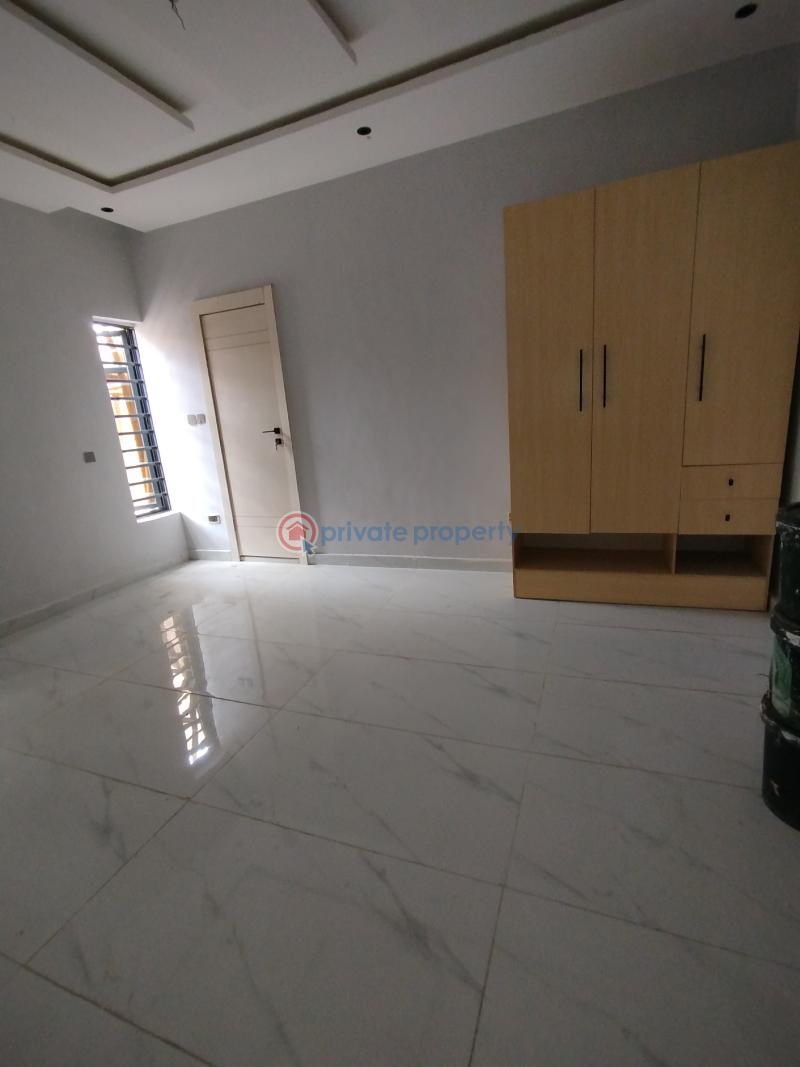 3 bedroom Block Of Flats For Sale Mende Maryland Lagos - 20